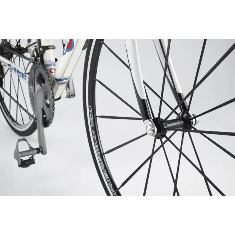 Delta Knoxnut Wheel Skewers in Silver-3