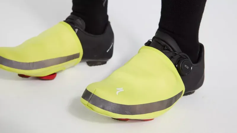 Specialized Neoprene Toe Covers in Hyper Green-4