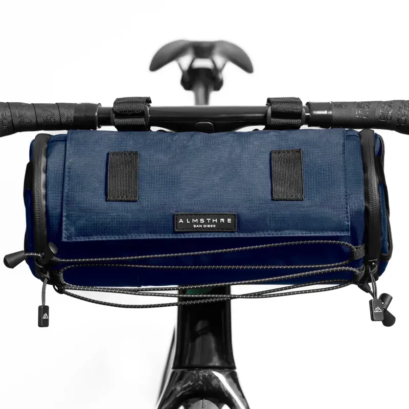 Almsthre Signature XL Bar Bag 11x5-inch 3.5-litre in Midnight Black-12