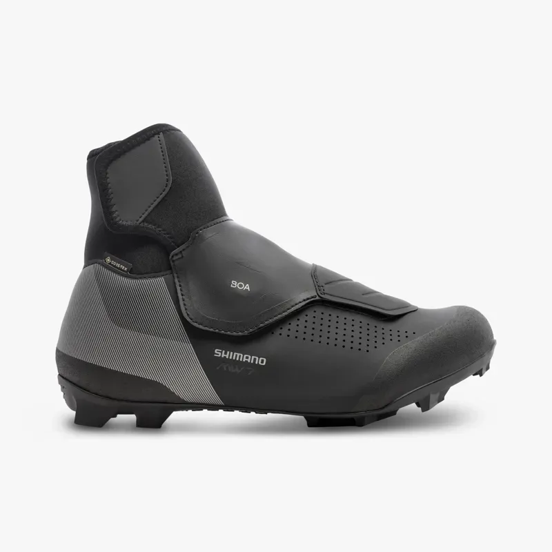 Shimano SH-MW702 Wide Cycling Shoes in Black