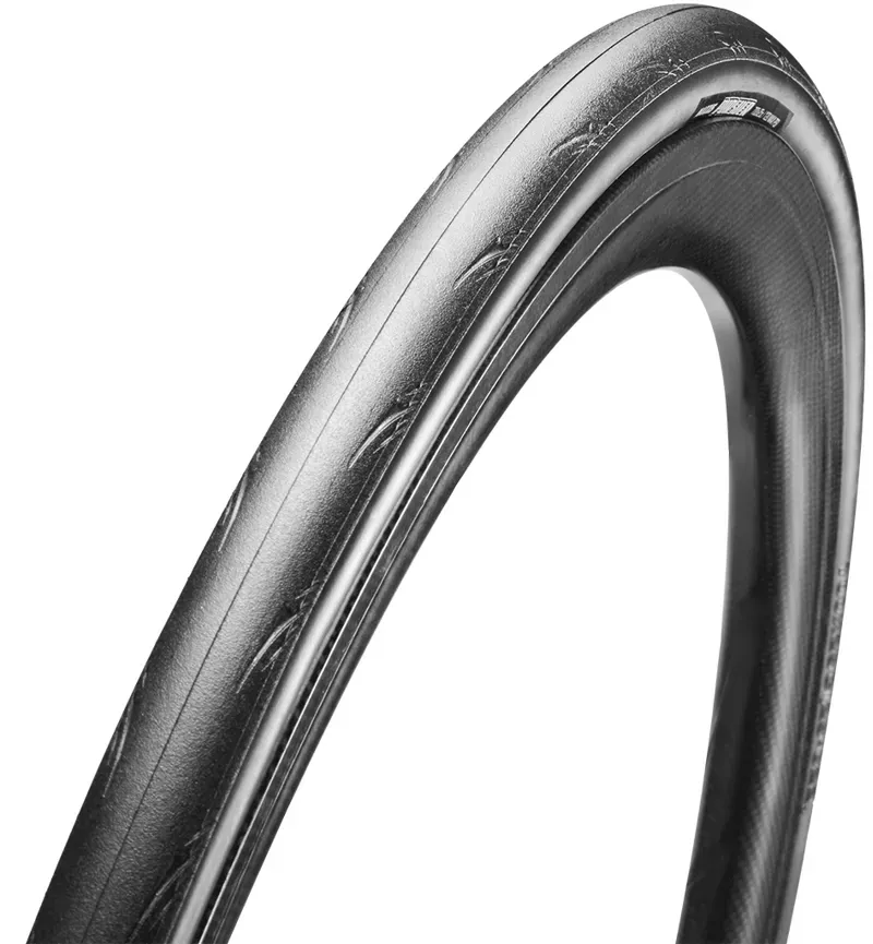 Maxxis Pursuer Clincher Folding Tire 700x30-inch in Black